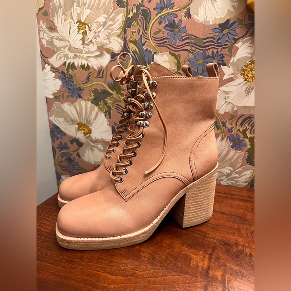 NWOT Jeffrey Campbell Dotti Leather Lace-Up Boot - Picture 2 of 11